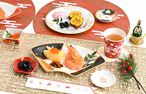 華やか正月テーブルコーデ